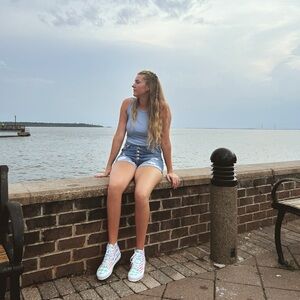 Meet your Posher, Summer